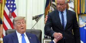 Het vaccinbevel van Trump levert een aantal MAHA-kiezers een overwinning op. Het geeft de Democraten ook een aanvalslinie