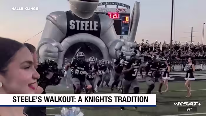 KSAT Pigskin Classic: De 'Walkout'-traditie van Steele High School verbindt generaties ridders