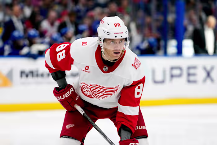 NHL free agency komt op dag 2 terecht terwijl Patrick Kane nog steeds beschikbaar is; Ovechkin keert terug naar de hoofdsteden