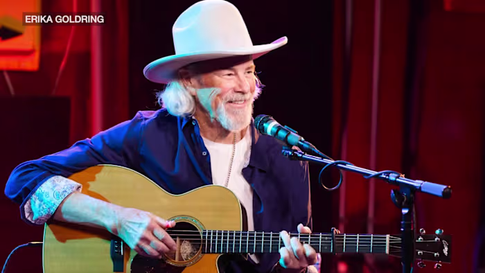 Robert Earl Keen brengt Fan Appreciation Day terug naar Floore's Country Store in Helotes