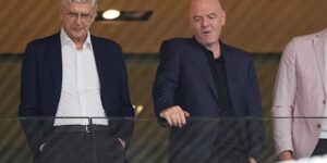 Topfunctionarissen van de FIFA Wenger en Grafström distantiëren zich van het uitverkoopplan van Infantino voor het WK
