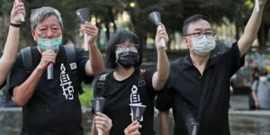Twee organisatoren van de Tiananmen-waken in Hongkong zijn veroordeeld in een zaak over de nationale veiligheid