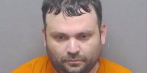 Verdachte vastgehouden op borgsom van 2,3 miljoen dollar na fatale dubbele schietpartij aan de verre West Side, zegt de sheriff van Bexar County