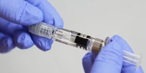 Amerikaanse topartsen bieden bijgewerkte aanbevelingen voor griep- en COVID-vaccins, met als doel de verwarring te verminderen