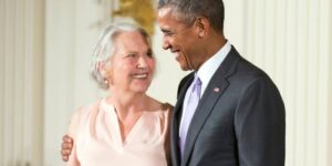 Annie Dillard, Pulitzer-winnende auteur van ‘Pilgrim at Tinker Creek’, sterft op 81-jarige leeftijd