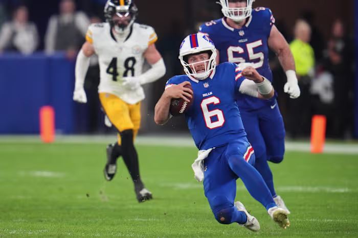 Bills sluiten het voorseizoen af ​​met 28-27 overwinning op Steelers na Buechele's late 2-puntsconversie