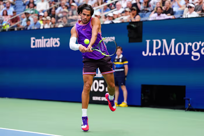 Carlos Alcaraz opent US Open-titelverdediging tegen Safiullin, Venus Williams speelt Sofia Kenin