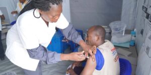 Congo begint met Ebola-vaccinaties voor gezondheidswerkers in het epicentrum van de uitbraak