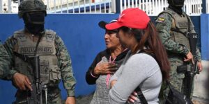 De VS hebben een Ecuadoraanse boot tot zinken gebracht in de Stille Oceaan, die volgens hem verband houdt met drugshandel