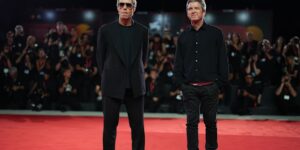 Documentaire over de Oasis-reünietournee op het filmfestival van Venetië