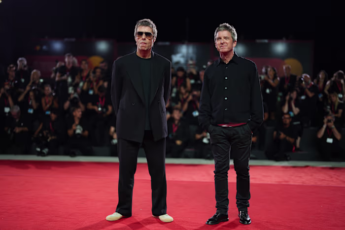 Documentaire over de Oasis-reünietournee op het filmfestival van Venetië