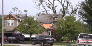 Door zwaar weer valt de stroom uit in Illinois, Indiana en Ohio terwijl de ‘ring van vuur’ het Midwesten treft