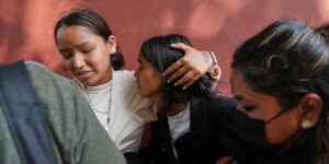 Het laatste: bijna 2.000 vermisten in Nepal nu het dodental bij overstromingen aan de grens met de Himalaya de 570 overschrijdt