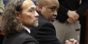 Jury veroordeelt man voor moord met voorbedachten rade voor moord op rapicoon Tupac Shakur in 1996