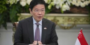 Ministers van Singapore, een van de best betaalde overheidsfunctionarissen ter wereld, krijgen de eerste loonsverhoging in vijftien jaar