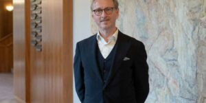 Peter de Caluwe wordt in oktober 2027 artistiek directeur van het Salzburg Festival