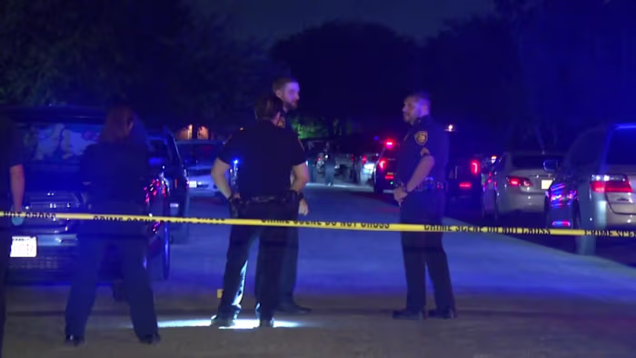 SAPD: Tiener dood verklaard in ziekenhuis na schietpartij in West Side