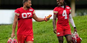 Travis Kelce: Chiefs-kamp biedt een welkom ’toevluchtsoord’ na nauwlettend in de gaten gehouden huwelijk met Taylor Swift