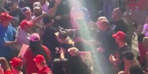 Aanvallen tijdens de bijeenkomst van president Donald Trump in San Antonio leidden tot een BCSO-onderzoek