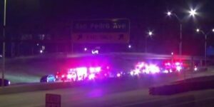 18-jarige aangereden door auto, gedood op US 281 nadat hij op de berm stopte met autopech, zegt SAPD