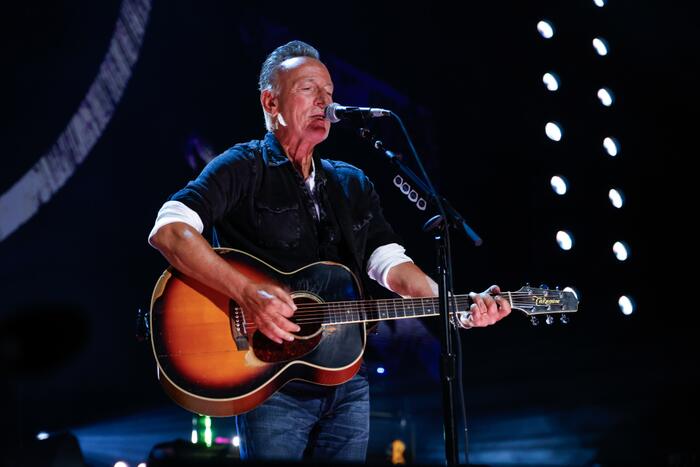 Binnen het DC 'Power to the People'-festival met als headliner Bruce Springsteen