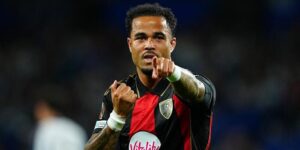 Bournemouth verslaat Real Sociedad met 2-1 in zijn eerste Europese wedstrijd. Juventus en Crystal Palace winnen ruim