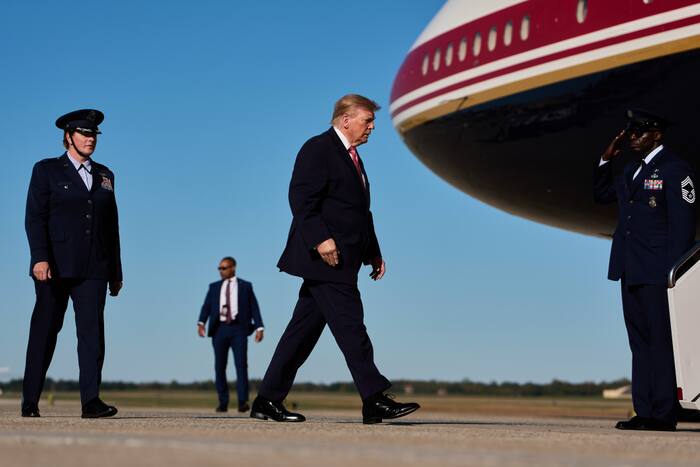 CNN dreigt met nieuwe juridische stappen en zegt dat de toegang tot Air Force One nog steeds wordt ontzegd