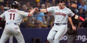 Chase DeLauter en José Ramírez leiden de Guardians naar een 7-3 overwinning op de Rays in Game 1 van de ALCS