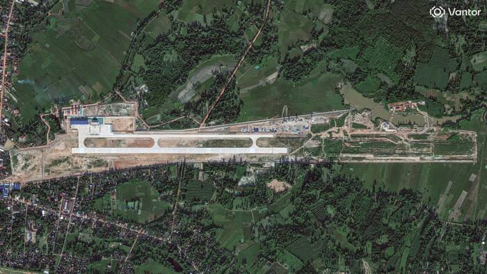 China opent een gezamenlijk vliegveld in Laos, terwijl de bouw aan de gang is en zijn militaire rol in het oog wordt gehouden