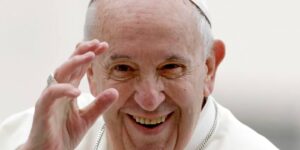 De dagboeken van paus Franciscus worden volgende maand gepubliceerd en onthullen reflecties op de Vaticaanse jaren
