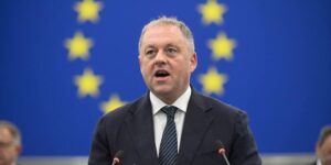 De spanningen over de volgende langetermijnbegroting van de EU laaien op, in de aanloop naar de onvoorspelbare verkiezingen in 2027
