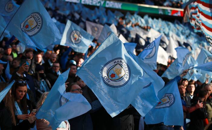 De toezichthouder voor het Engelse voetbal houdt vol dat er geen politieke druk zal worden uitgeoefend in de zaak-Man City