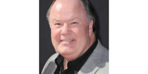 Dennis Haskins, die de ongelukkige hoofdrol speelde in ‘Saved by the Bell’, sterft op 75-jarige leeftijd
