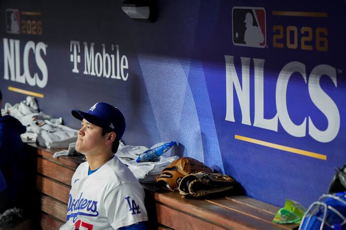 Dodgers staan ​​met 3-0 achter tegen Brewers in NLCS en moeten vier op rij winnen om kans te maken op het derde kampioenschap op rij