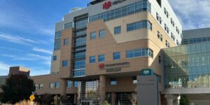 Een cyberveiligheidsprobleem dwingt een groot ziekenhuis in New Mexico om patiënten om te leiden en klinieken te sluiten