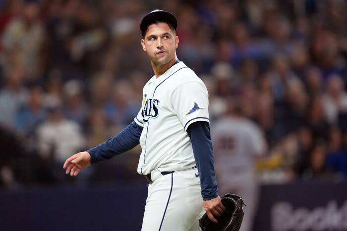 Een late meltdown door Rays thuis zorgt ervoor dat ze met 7-3 verliezen tegen Guardians in Game 1 van ALCS