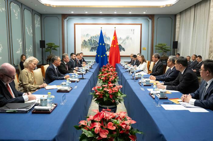Het Chinese handelsoverschot nadert een record nu de druk van handelspartners toeneemt