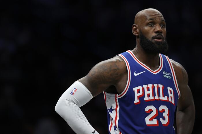 Jimmy Butler, Paul George en James Harden onder de All-Stars slaagden er niet in om een ​​titel te winnen in Philly. Kan LeBron?