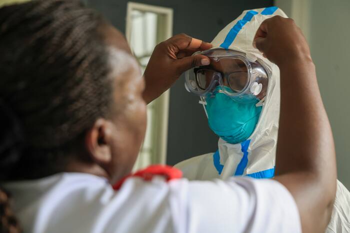 Kenia kondigt tweede Ebola-dood aan, een naaste verwant van de eerste patiënt