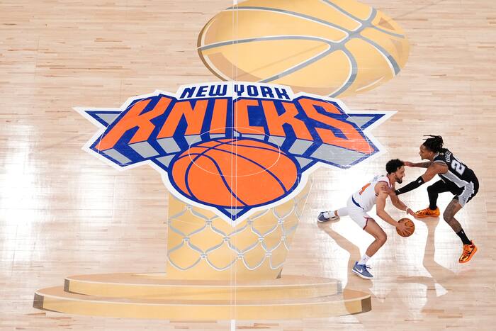 Knicks onderbrak de kaartverkoop nadat een fout ervoor zorgde dat ze tegen te hoge prijzen werden aangeboden