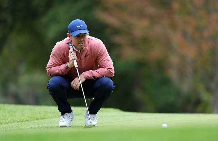 McIlroy scoort een grote finish met een adelaar op nummer 18 om mee te doen aan de strijd bij het BMW PGA Championship