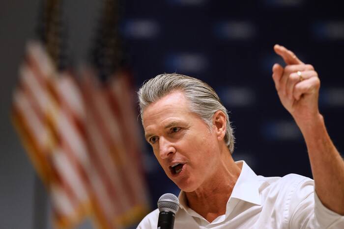 Newsom praat over het klimaat met wereldleiders in New York en beschuldigt Trump ervan afstand te doen van die verantwoordelijkheid