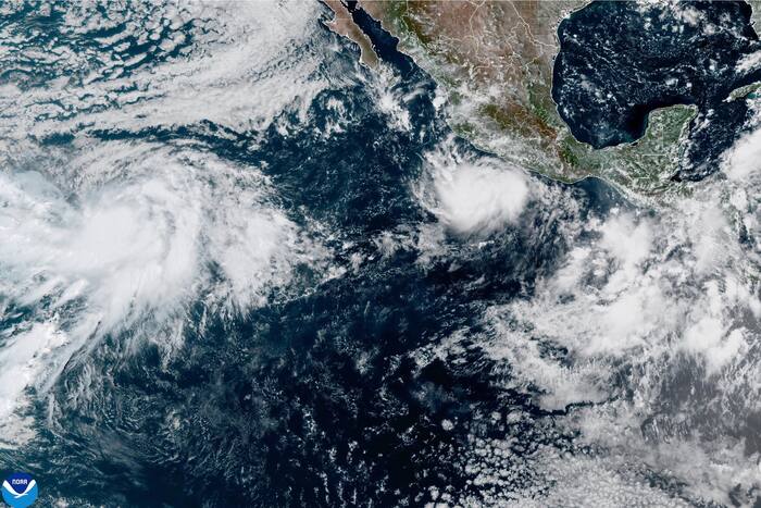 Orkaan Polo raast langs de Pacifische kust van Mexico als 'een van de sterkste stormen ooit'