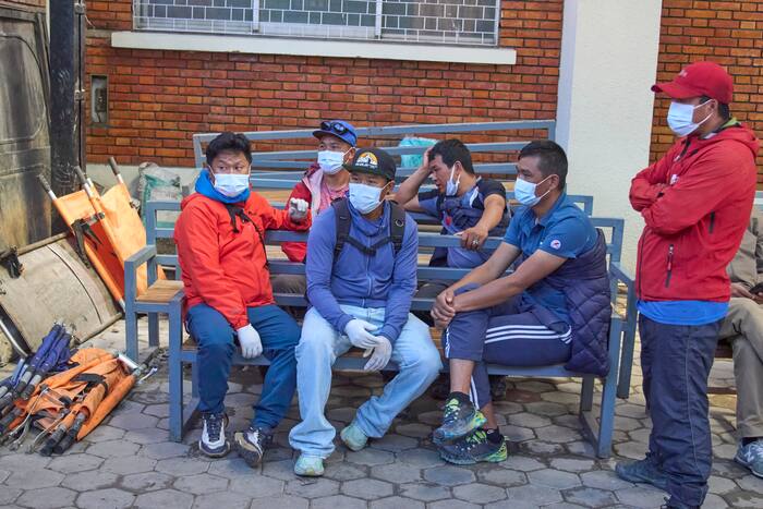 Reddingsteams in Nepal zoeken naar twaalf vermisten nadat een lawine vier mensen het leven kostte