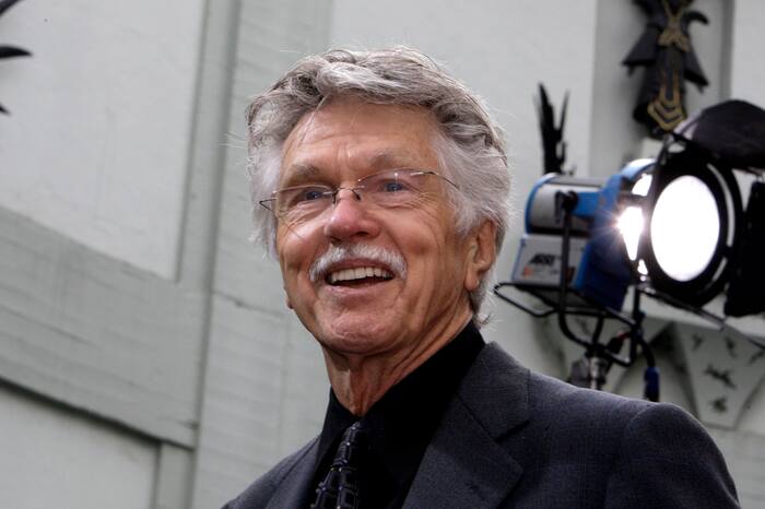 Tom Skerritt, Emmy-winnende acteur met rollen in 'Picket Fences', 'Alien' en 'Top Gun', sterft op 93-jarige leeftijd