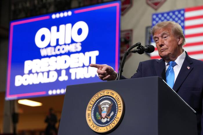 Trump kondigt betalingen van $90 aan voor senioren op Medicare voorafgaand aan de tussentijdse verkiezingen voor premiekosten