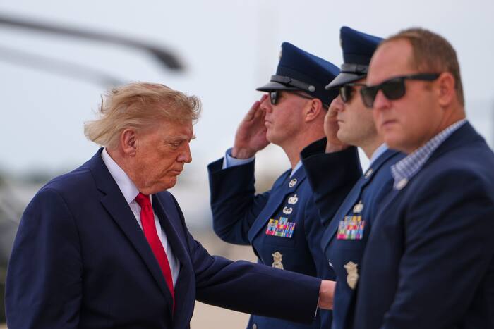 Trump verwerpt het voorstel van Iran om de Straat van Hormuz en ander nieuws uit het Midden-Oosten te heropenen