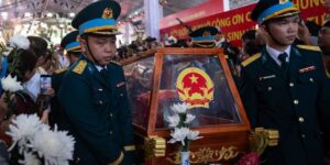 Vietnam begraaft de overblijfselen van 731 oorlogsslachtoffers bijna zes decennia na het Tet-offensief