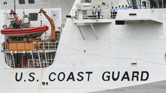 Zoektocht naar zes mensen op vermiste medische vlucht van Bermuda naar Boston opgeschort